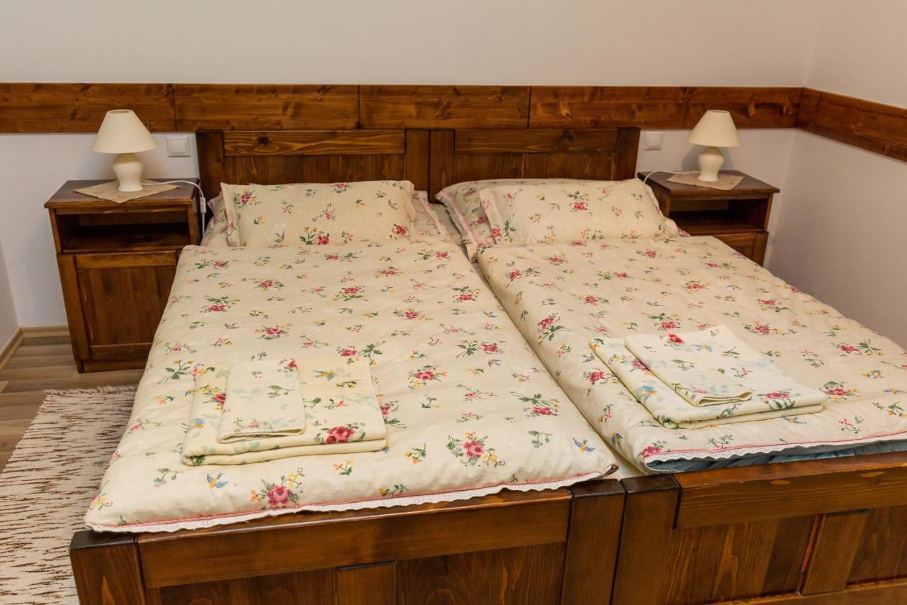 Penzion Gazdovsky Hostinec Topoľčianky Dış mekan fotoğraf